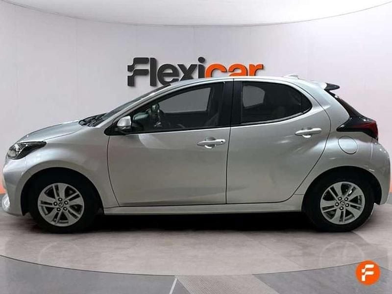 Używany Toyota Yaris Edition 125 KM (91 kW) 2021 Szary Hatchback
