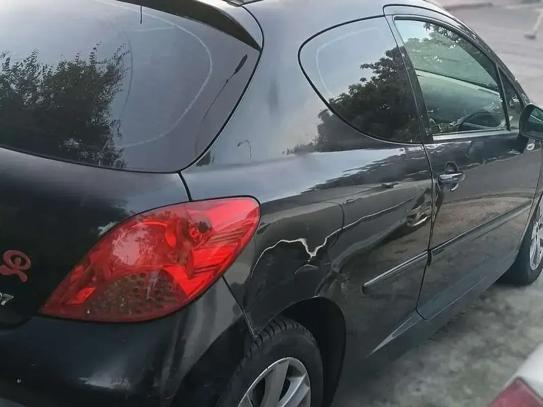 Usado Peugeot 207 Sport 110 CV (80 kW) 2006 Negro Utilitario