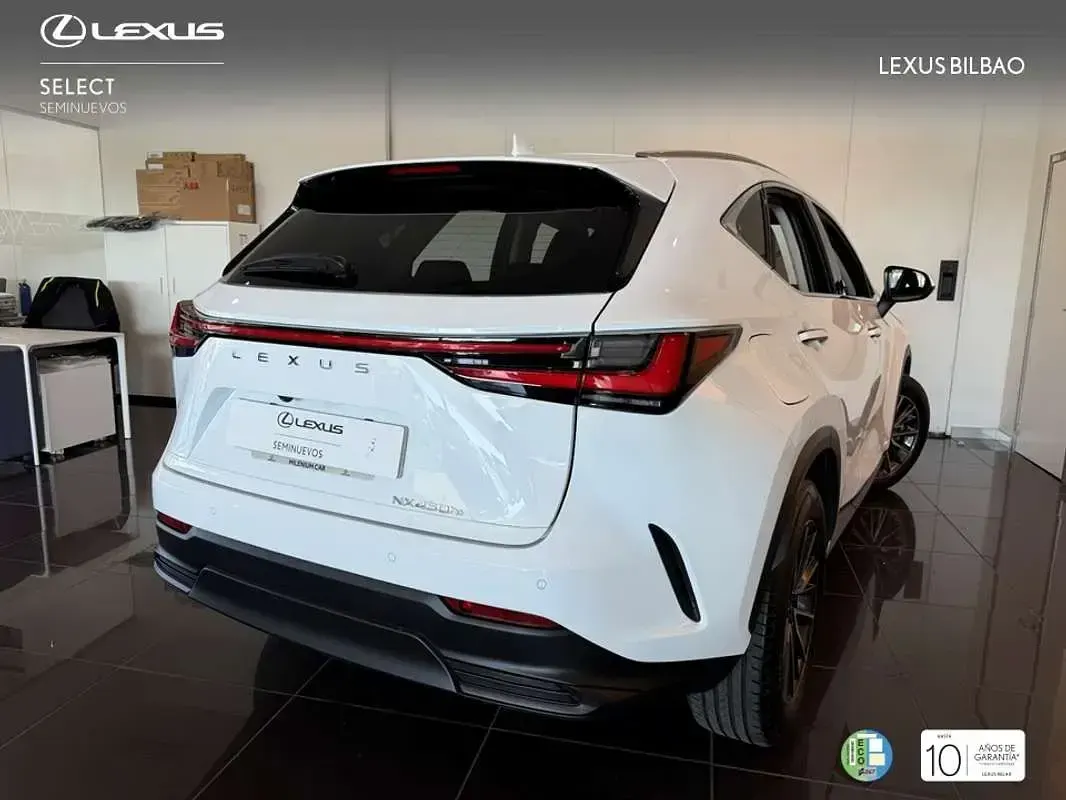 Usado Lexus NX450h+ 306 CV (225 kW) 2025 Blanco SUV