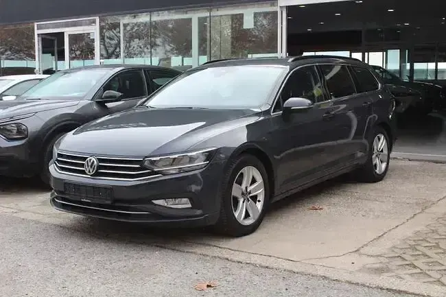 Używany VW Passat R-line 192 KM (141 kW) 2020 Szary Kombi