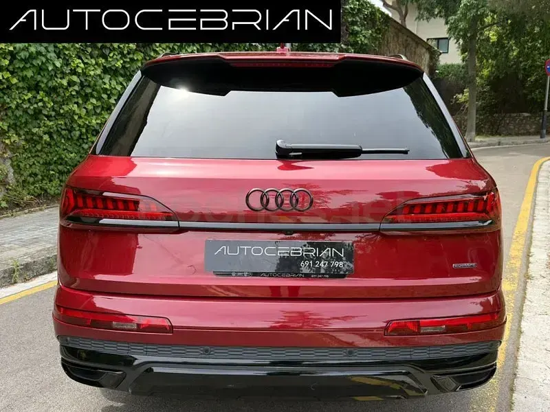 Usado Audi Q7 Ambiente 286 CV (210 kW) 2022 Granate SUV