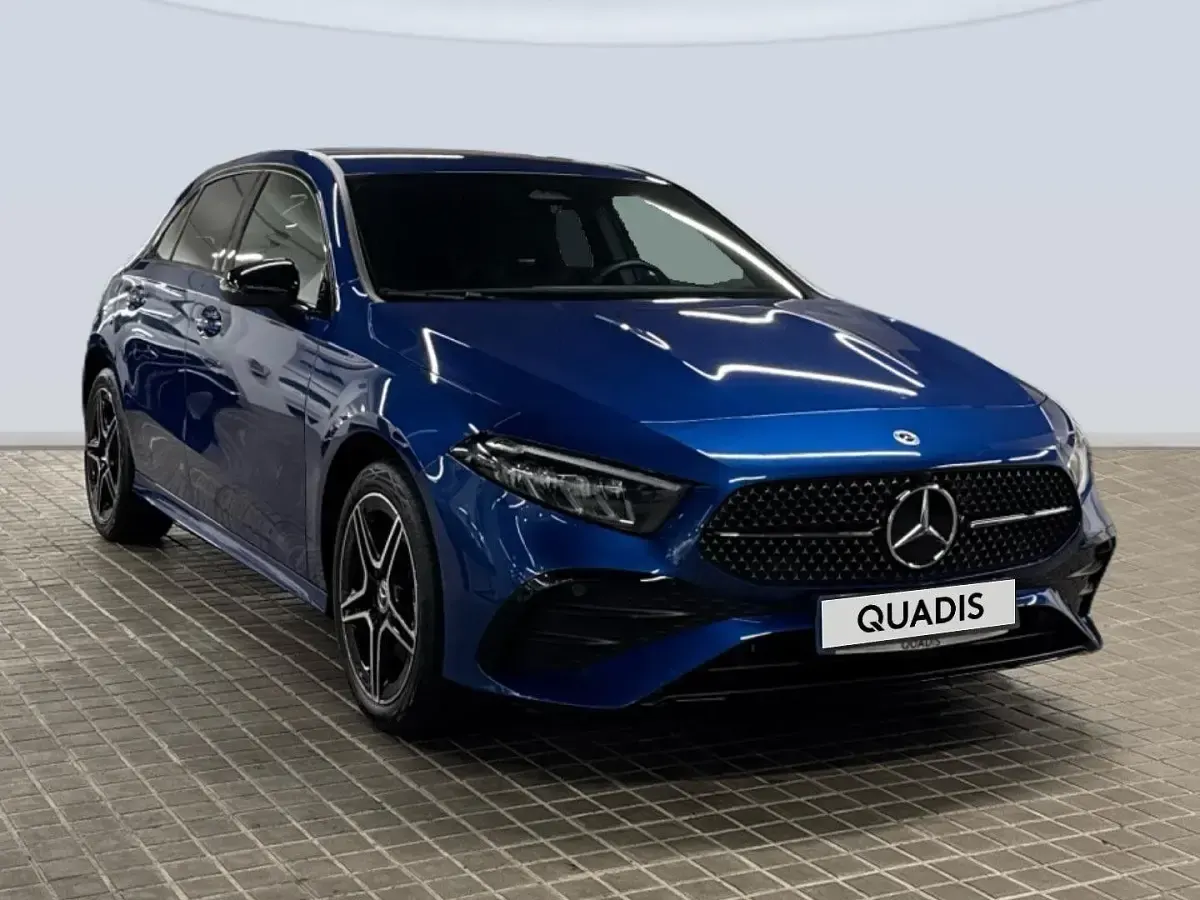 Usado Mercedes A250 218 CV (160 kW) 2025 Azul