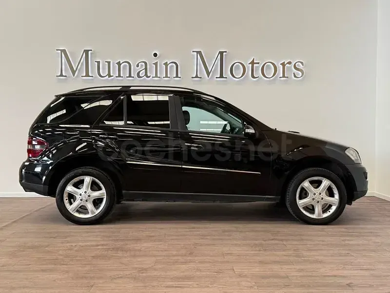 Usado Mercedes ML320 224 CV (164 kW) 2006 Negro SUV