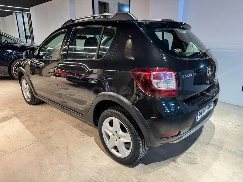 Usado Dacia Sandero Stepway 90 CV (66 kW) 2015 Negro Berlina