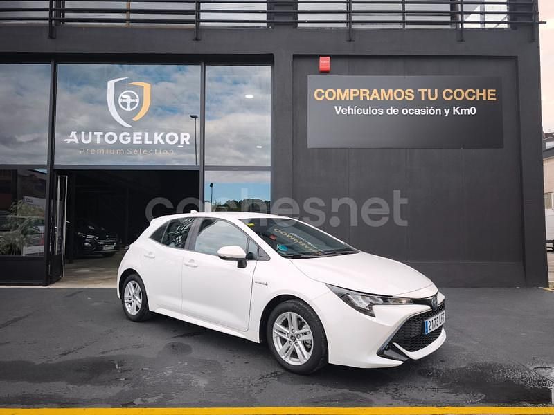 Blanco Usado 2020 Toyota Corolla Active Berlina | 18.490 € (Precio justo) - Imagen 1/4