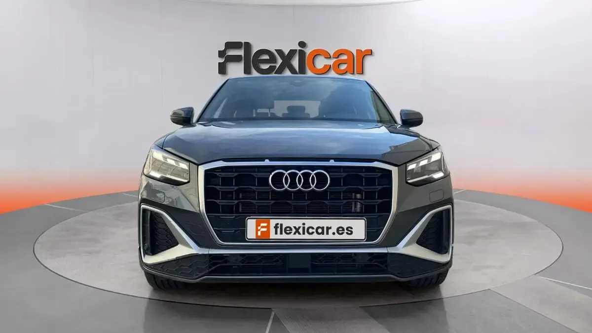 Usado Audi Q2 Premium 150 CV (110 kW) 2024 Gris SUV