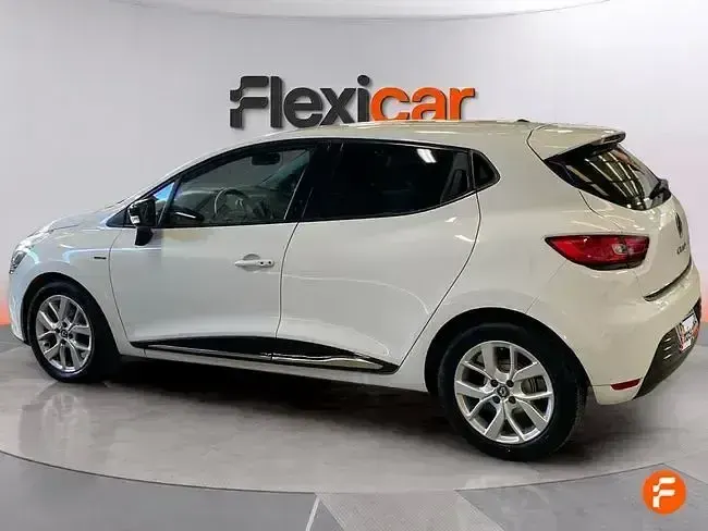 Usado Renault Clio Intens 90 CV (66 kW) 2019 Blanco