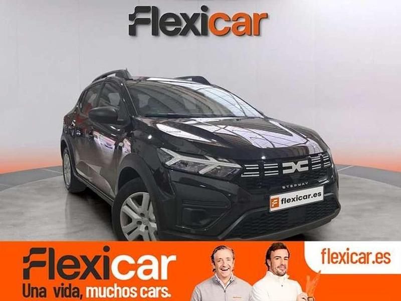 Negro Usado 2024 Dacia Sandero Essentiel Utilitario | 15.990 € (Precio justo) - Imagen 1/4