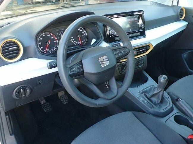 Usado Seat Ibiza Reference 80 HP (58 kW) 2022 Branco Sedan