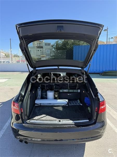 Usado Audi A4 120 CV (88 kW) 2013 Negro Familiar