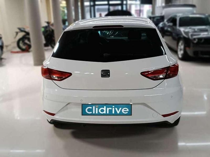 Usado Seat Leon Style 116 CV (85 kW) 2020 Blanco Utilitario