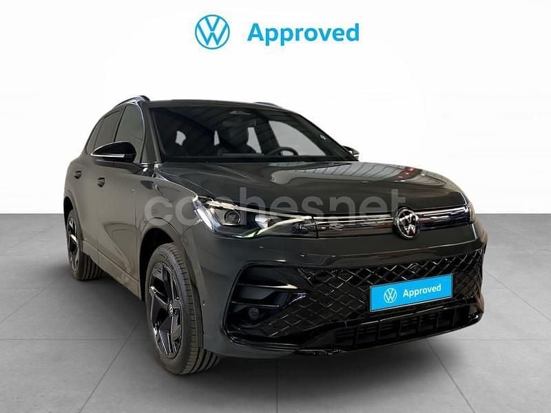 Gris / plata Usado 2025 VW Tiguan R-line SUV | 49.990 € (Caro) - Imagen 1/4