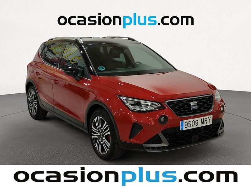 Usado Seat Arona FR 116 CV (85 kW) 2024 Rojo SUV