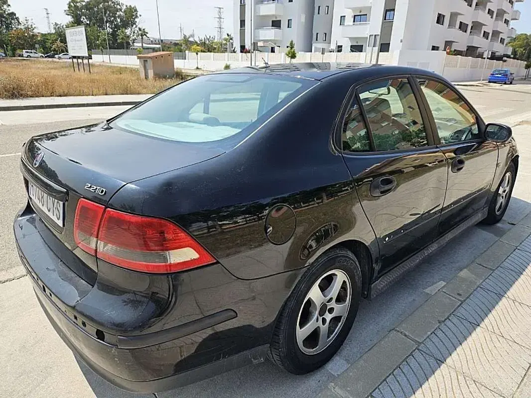 Usado Saab 9-3 Vector 120 CV (88 kW) 2004 Negro Berlina