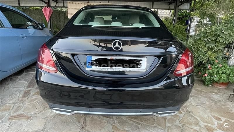 Usado Mercedes C200 150 CV (110 kW) 2018 Negro Familiar