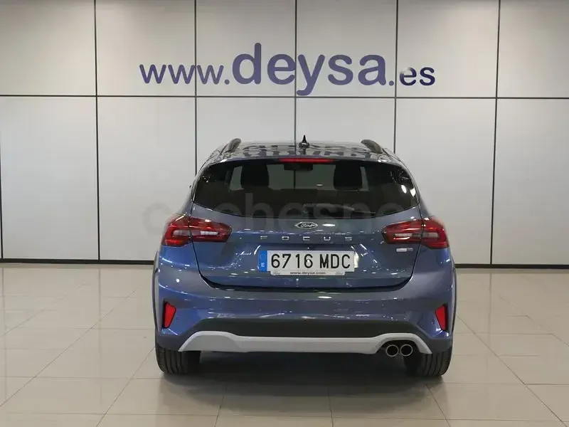 Usado Ford Focus Active X 125 CV (91 kW) 2022 Azul Berlina