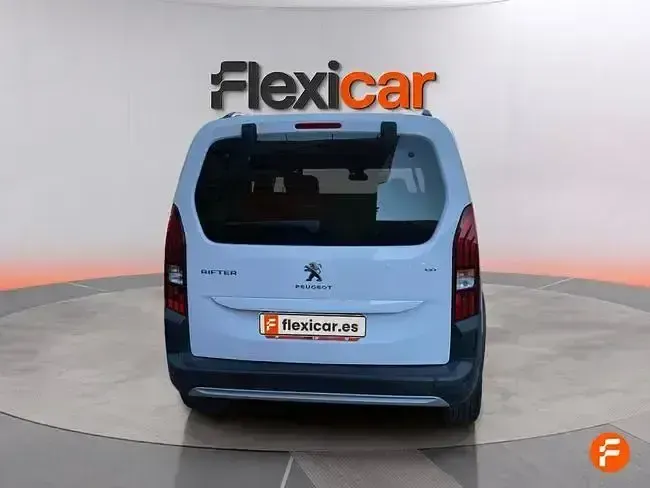 Usado Peugeot Rifter GTi 102 CV (75 kW) 2023 Negro Monovolumen