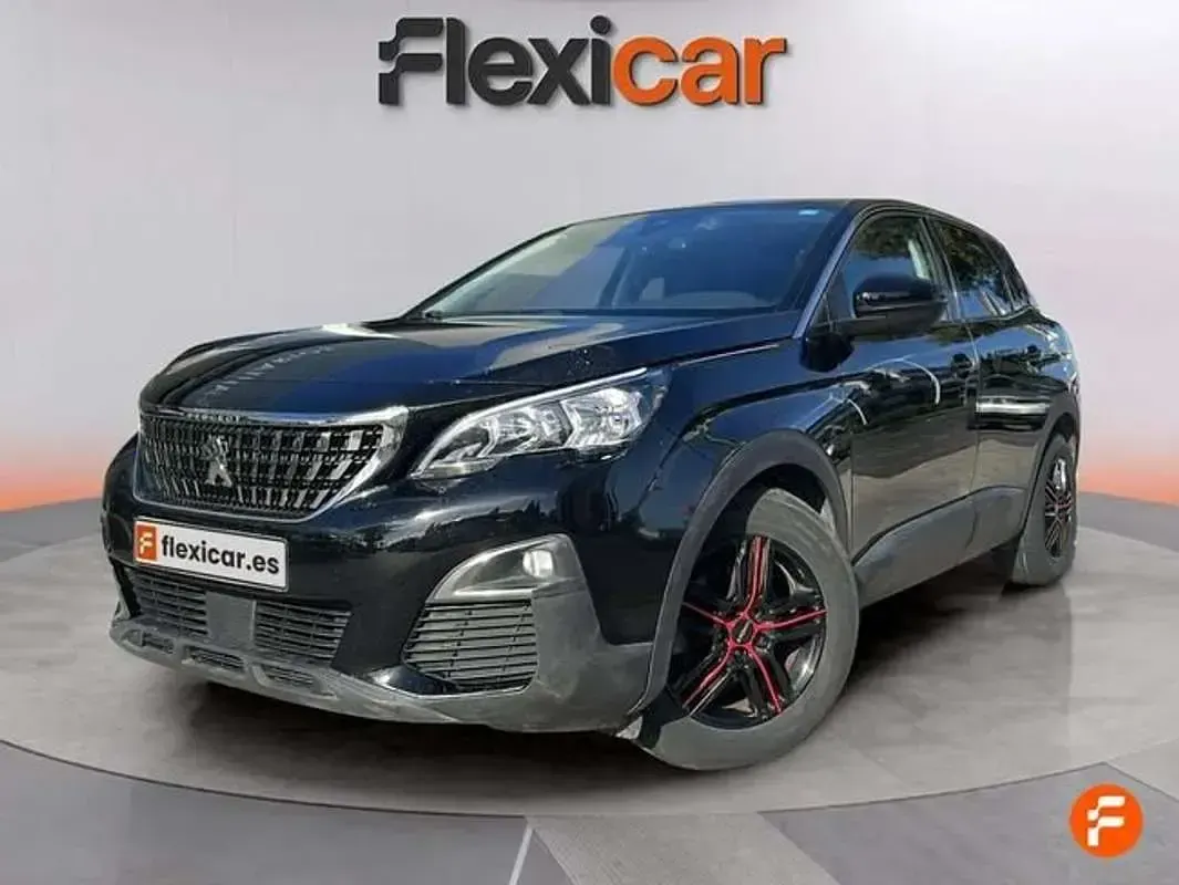 Usado Peugeot 3008 Active 120 CV (88 kW) 2017 Negro SUV