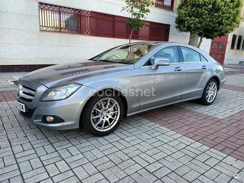 Usado Mercedes CLS250 204 CV (150 kW) 2011 Gris / plata Coupe