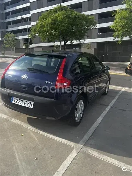 Usado Citroën C4 VTR Sport 92 CV (67 kW) 2008 Azul Berlina