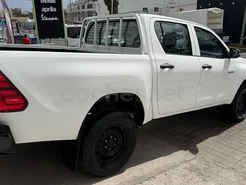 Usado Toyota HiLux 150 CV (110 kW) 2020 Blanco Pickup/Camioneta