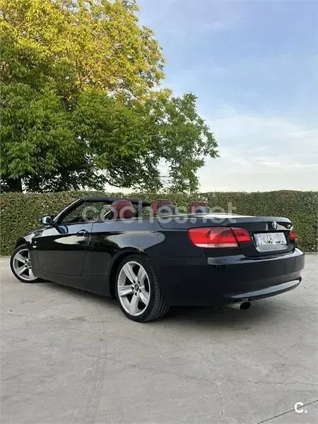 Usado BMW 320 Cabriolet 177 CV (130 kW) 2009 Negro Descapotable