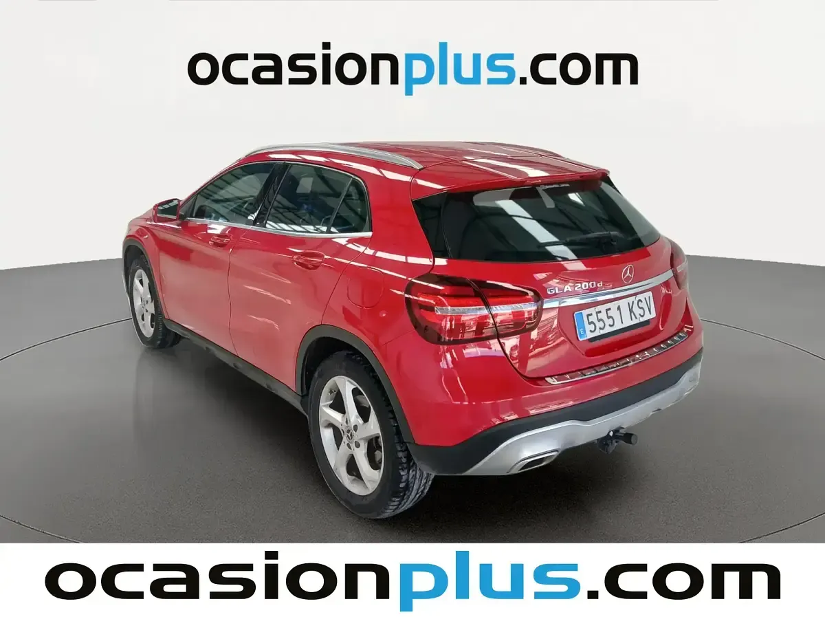 Usado Mercedes GLA200 136 HP (100 kW) 2019 Vermelho SUV