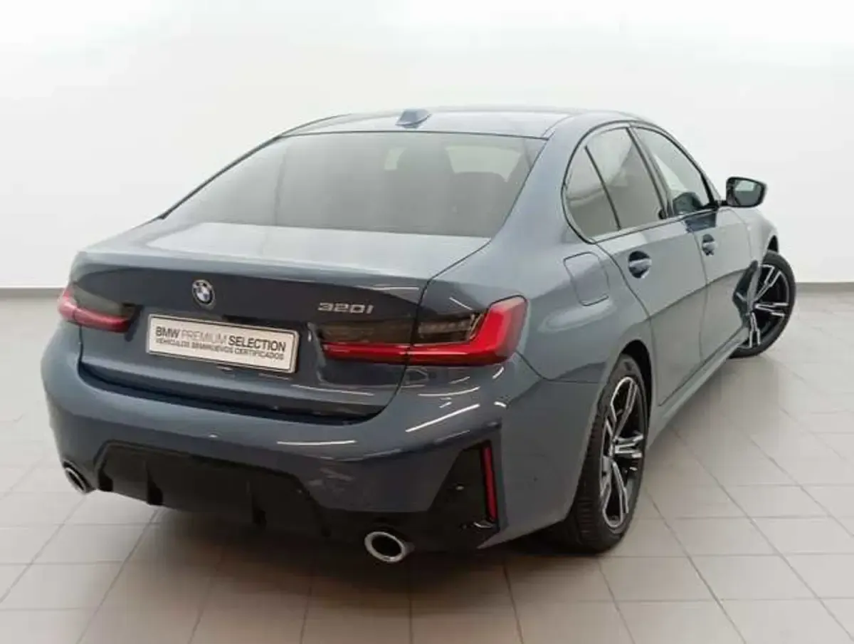 Usado BMW 320 Comfort Edition 184 CV (135 kW) 2025 Azul Berlina