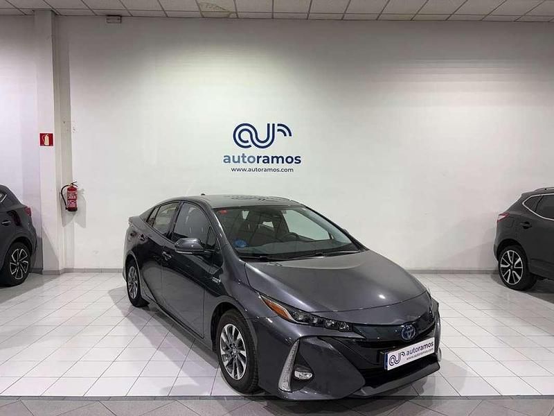 Gris Usado 2021 Toyota Prius Advance Berlina | 21.650 € - Imagen 1/4
