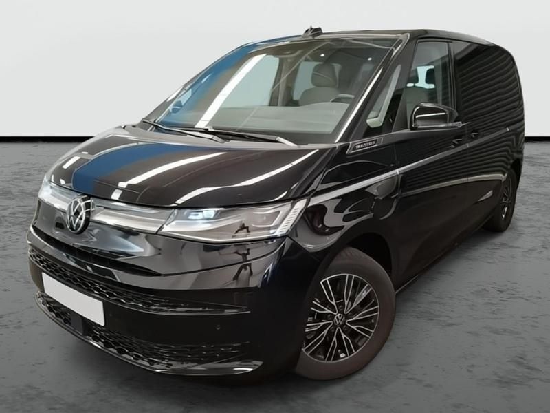 Deep black efecto perla Usado 2024 VW Multivan Style Monovolumen | 47.990 € (Precio justo) - Imagen 1/4
