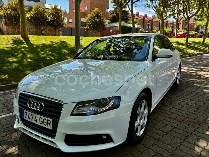 Blanco Usado 2009 Audi A4 Berlina | 8999 € (Precio justo) - Imagen 1/4