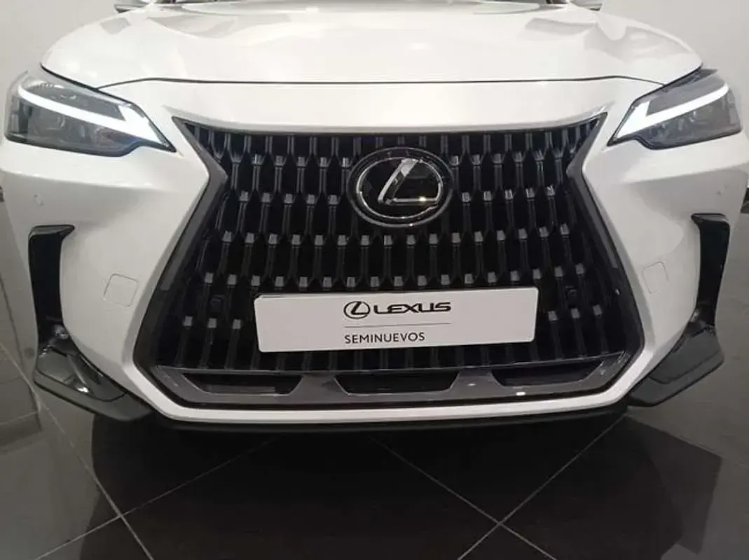 Usado Lexus NX350h Business Edition 242 CV (177 kW) 2024 Blanco SUV