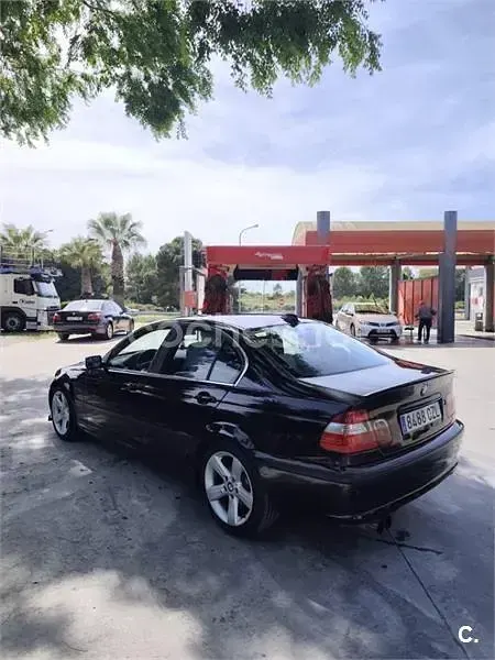 Usado BMW 318 143 CV (105 kW) 2004 Negro Berlina