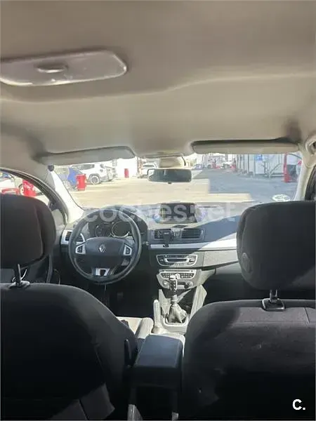 Usado Renault Mégane Dynamique 110 CV (80 kW) 2012 Negro Berlina