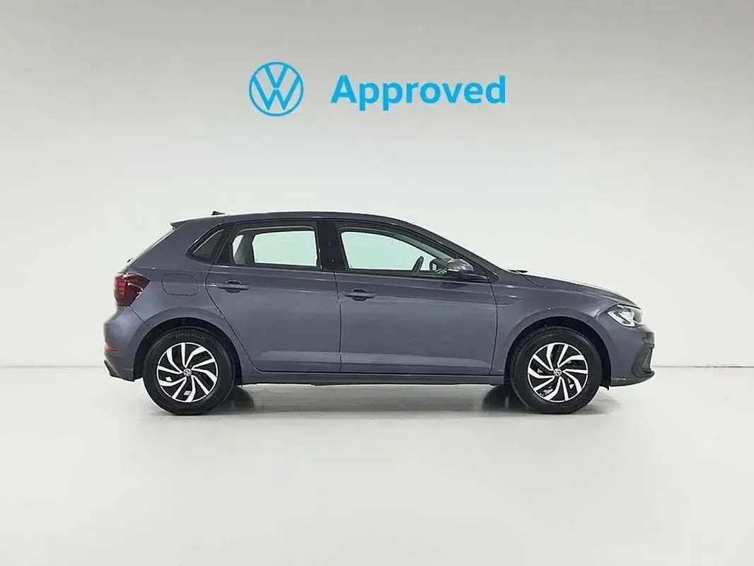 Usado VW Polo Life 95 CV (69 kW) 2024 Negro Utilitario