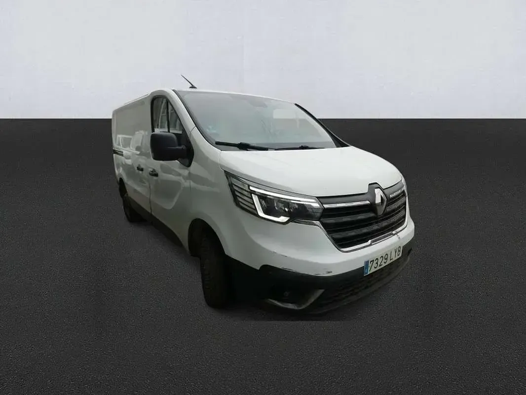 Usado Renault Trafic 131 CV (96 kW) 2022 Blanco Monovolumen