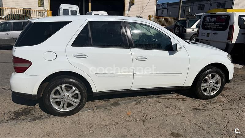Usado Mercedes ML320 224 CV (164 kW) 2006 Blanco SUV