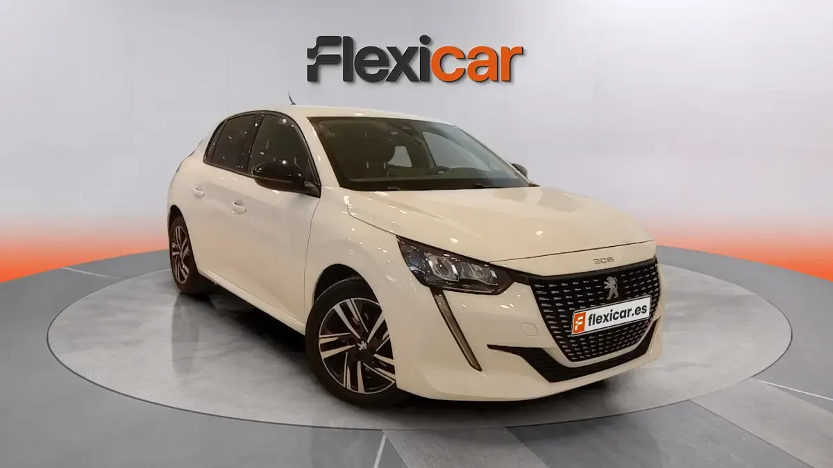Usado Peugeot 208 Allure 101 CV (74 kW) 2023 Utilitario