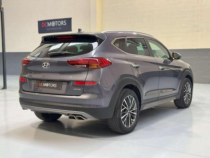 Usado Hyundai Tucson 116 CV (85 kW) 2019 Gris SUV