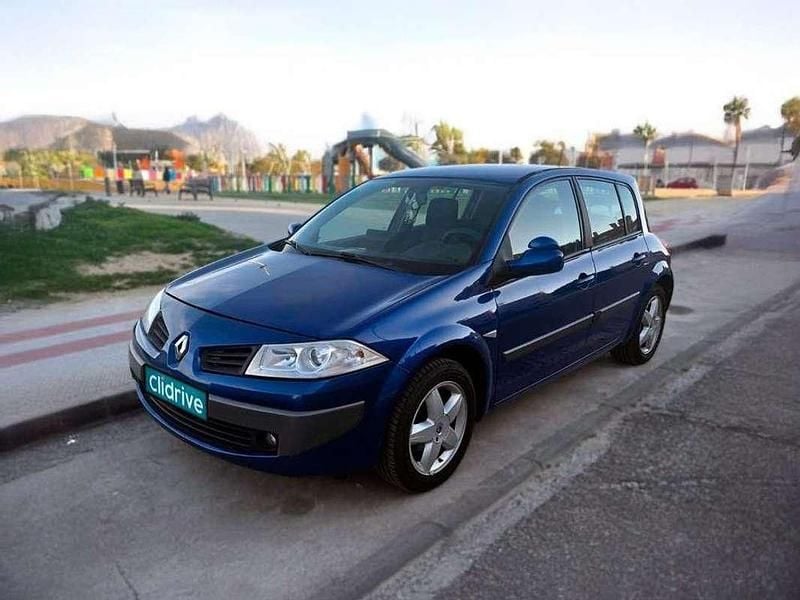 Usado Renault Mégane II Authentique 100 CV (73 kW) 2007 Azul Berlina