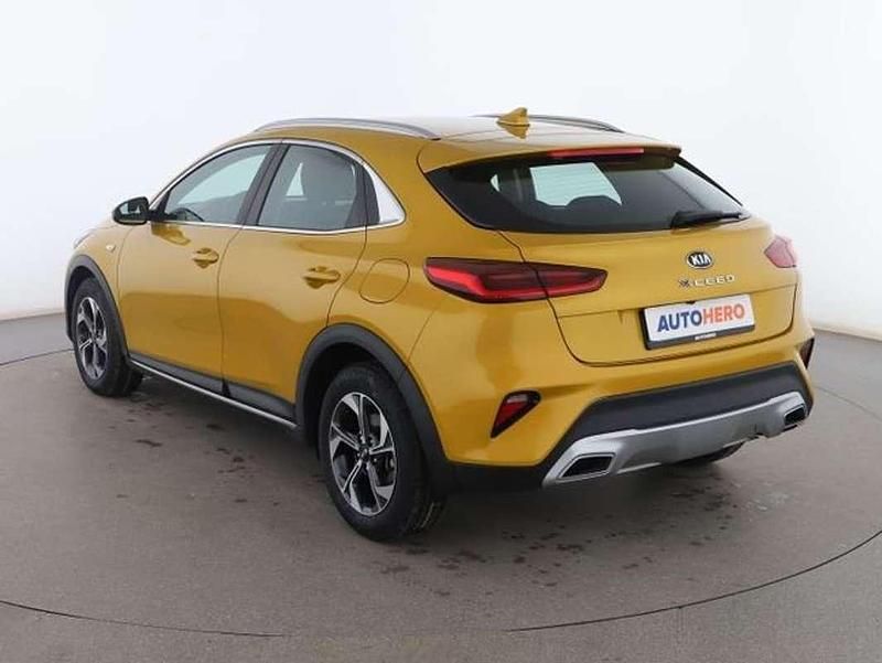 Usado Kia XCeed 121 CV (88 kW) 2020 Amarillo SUV