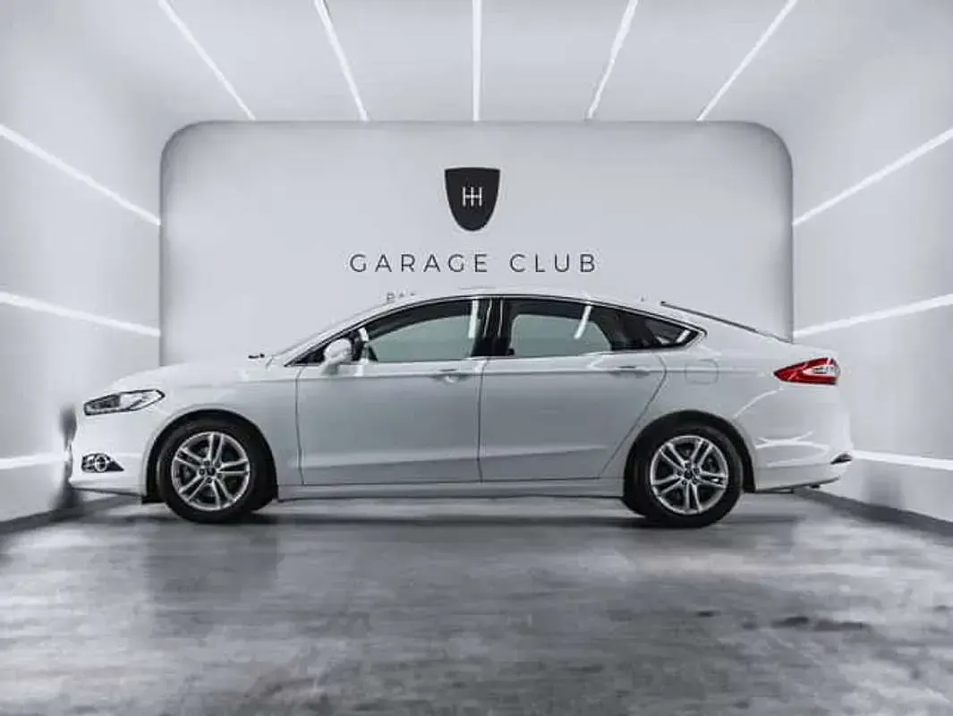 Usado Ford Mondeo Titanium 160 CV (117 kW) 2016 Berlina