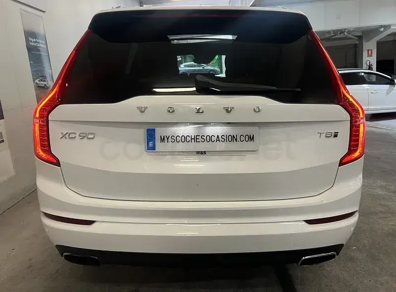 Usado Volvo XC90 Momentum 400 CV (294 kW) 2017 Blanco SUV