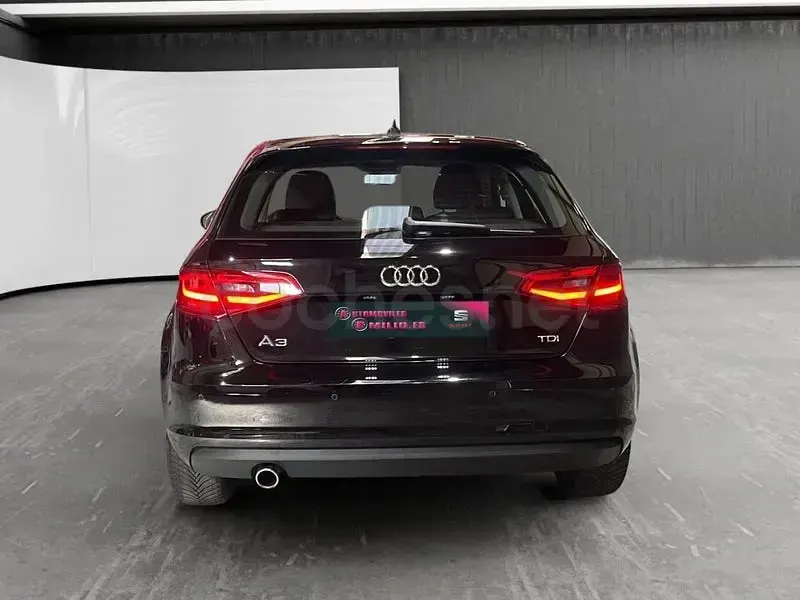 Usado Audi A3 Advanced 110 CV (80 kW) 2015 Negro Berlina