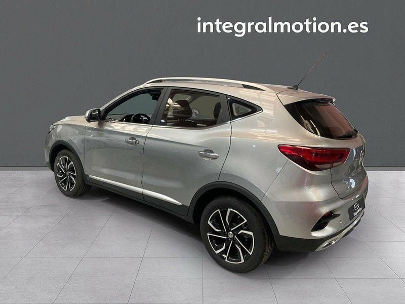 Usado MG ZS Luxury 107 CV (78 kW) 2023 Otros Berlina