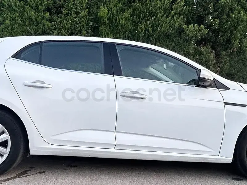 Usado Renault Mégane II R.S. 115 CV (84 kW) 2022 Blanco Berlina