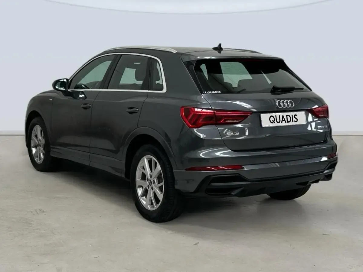 Usado Audi Q3 S-Line 150 CV (110 kW) 2021 Gris SUV