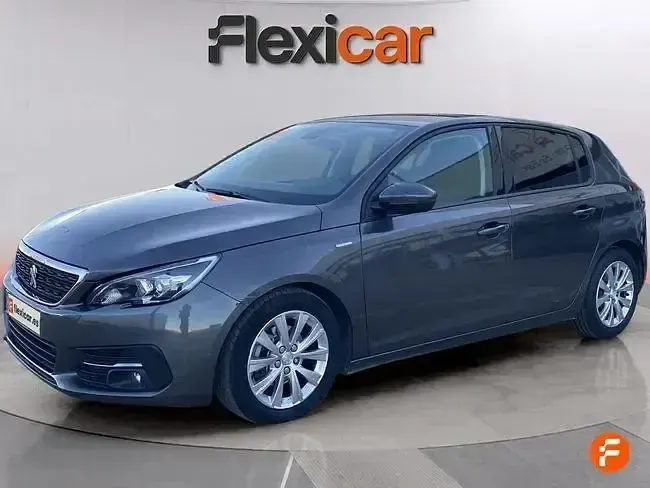 Usado Peugeot 308 Style 131 CV (96 kW) 2020 Gris Berlina
