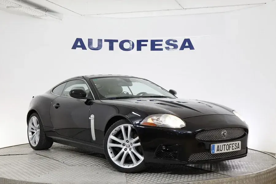 Usado Jaguar XKR R 416 CV (305 kW) 2007 Negro Coupe