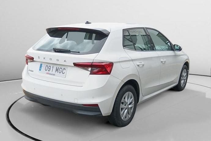 Usado Skoda Fabia Ambition 95 CV (69 kW) 2023 Utilitario